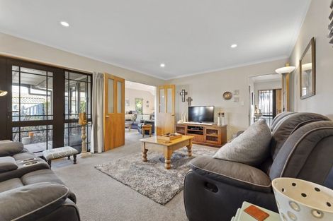 Photo of property in 24 Ursula Drive, Feilding, 4702
