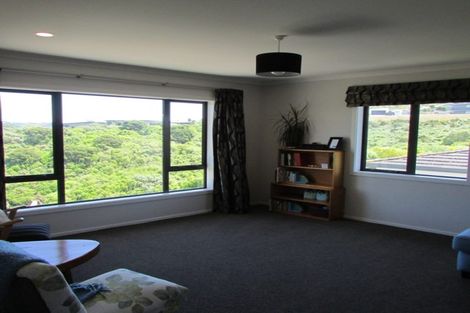 Photo of property in 20 Tasman Close, Aotea, Porirua, 5024
