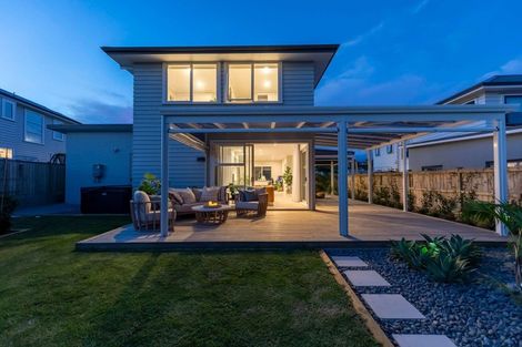 Photo of property in 23 Kukuwai Avenue, Red Beach, 0932