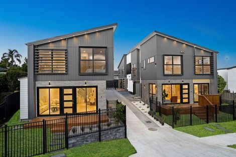 Photo of property in 7a Sirius Place, Botany Downs, Auckland, 2010