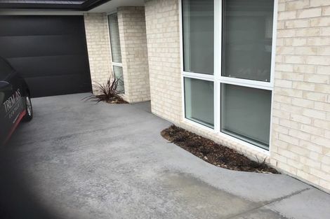 Photo of property in 12 Anglers Way, Omokoroa, 3114