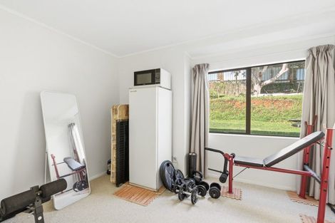 Photo of property in 33 Dingadee Street, Welcome Bay, Tauranga, 3112