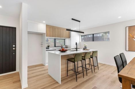 Photo of property in 5 Libby Lane, Howick, Auckland, 2010