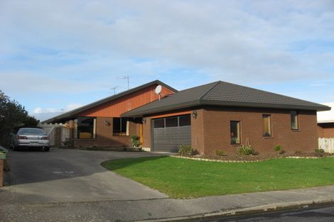 Photo of property in 51 Vogel Place, Waikiwi, Invercargill, 9810