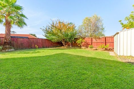 Photo of property in 52 Brookwood Drive, Henderson, Auckland, 0612