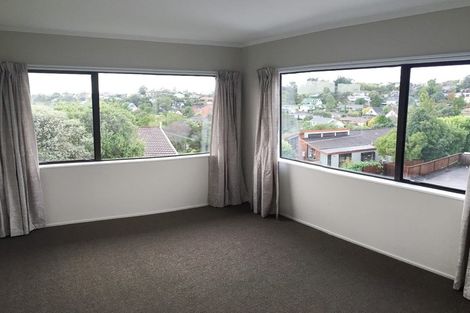 Photo of property in 1/13 Naviti Place, Browns Bay, Auckland, 0630