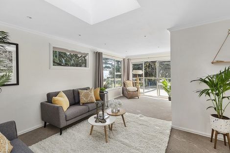 Photo of property in 38 View Road, Titahi Bay, Porirua, 5022