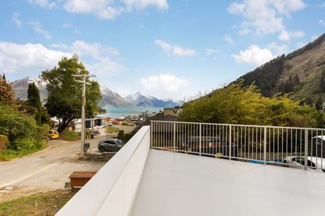 Photo of property in 5a Anderson Heights, Queenstown, 9300