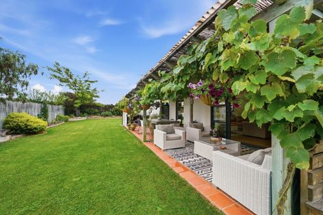 Photo of property in 75 Sequoia Way, Rangiora, 7400