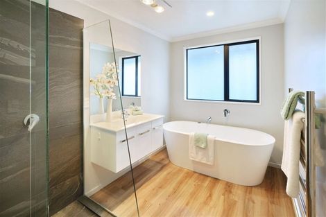 Photo of property in 9 Seaward Street, Pegasus, 7612