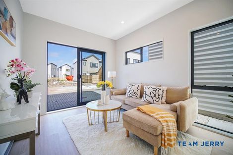 Photo of property in 5 Te Kaapia Road, Papakura, 2110