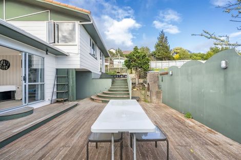 Photo of property in 4 Greenwich Grove, Stokes Valley, Lower Hutt, 5019