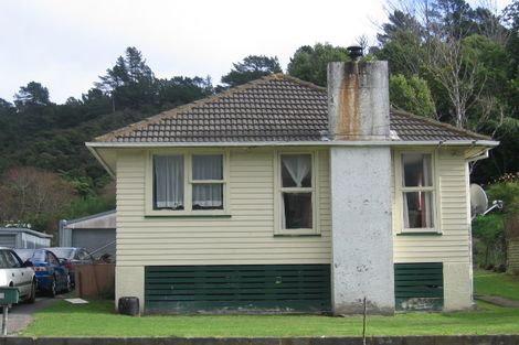 Photo of property in 4 Wainhouse Street, Stokes Valley, Lower Hutt, 5019