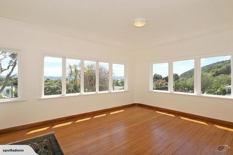 Photo of property in 12 Mahoe Street, Eastbourne, Lower Hutt, 5013