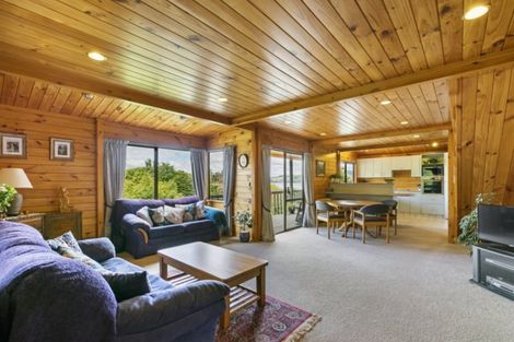 Photo of property in 2 Grand Vue Road, Kawaha Point, Rotorua, 3010