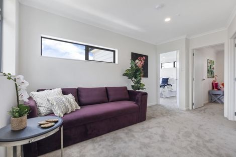 Photo of property in 24a Styca Place, Sunnyvale, Auckland, 0612