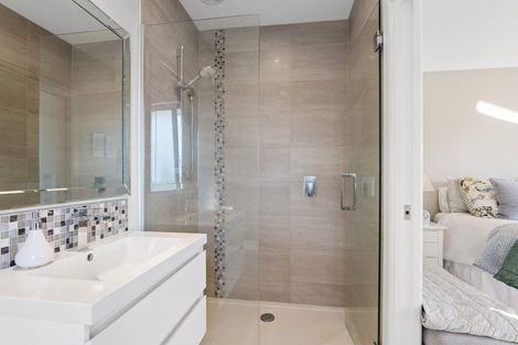 Photo of property in 105a Aorangi Road, Bryndwr, Christchurch, 8053
