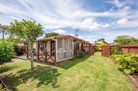 Photo of property in 5/4074 Great North Road, Glen Eden, Auckland, 0602