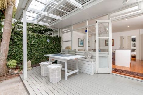 Photo of property in 2/1 Saratoga Avenue, Herne Bay, Auckland, 1011