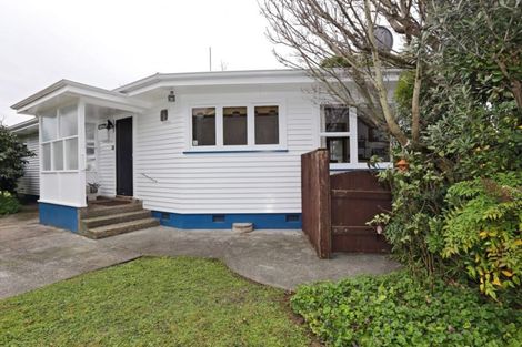 Photo of property in 12 Wyatt Avenue, Onekawa, Napier, 4110