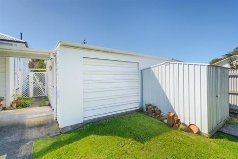 Photo of property in 27 Bond Street, Marton, 4710