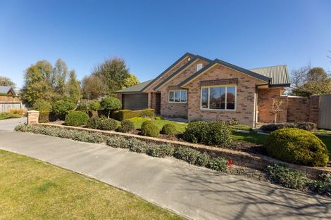 Photo of property in 67 Coolspring Way, Redwood, Christchurch, 8051