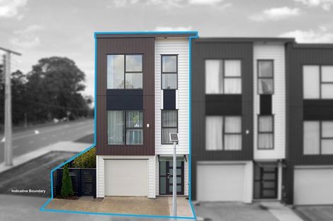 Photo of property in 1/107 Hobsonville Road, West Harbour, Auckland, 0618