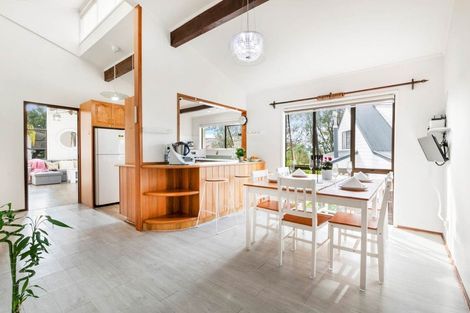 Photo of property in 17 Palliser Lane, Browns Bay, Auckland, 0630