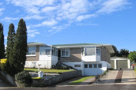 Photo of property in 4 Kingsway Crescent, Forest Lake, Hamilton, 3200