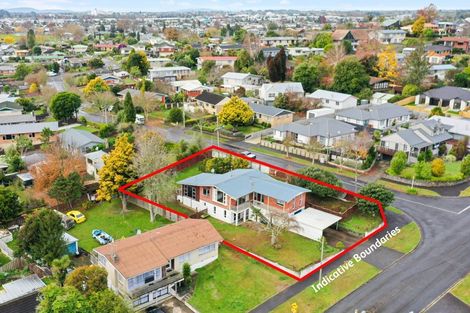 Photo of property in 1 Ross View Terrace, Dinsdale, Hamilton, 3204