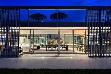 Photo of property in 45 Taumata Road, Omaha, 0986