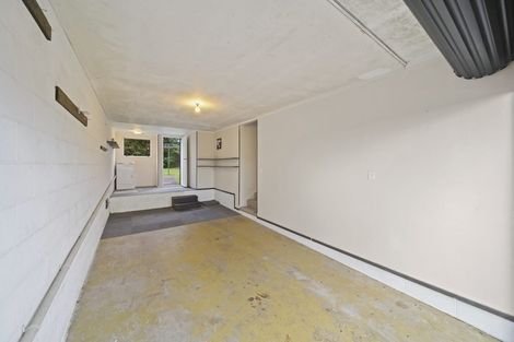 Photo of property in 2/5 Cheam Place, Pakuranga Heights, Auckland, 2010