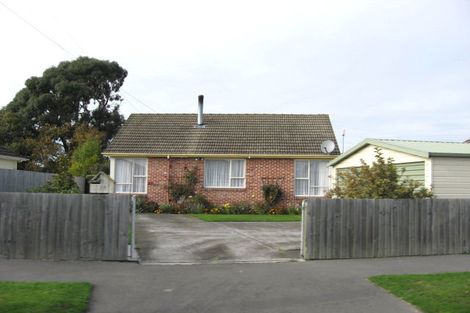 Photo of property in 38 Oakland Street, Northcote, Christchurch, 8052
