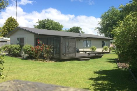 Photo of property in 40 Kahu Street, Utuhina, Rotorua, 3015