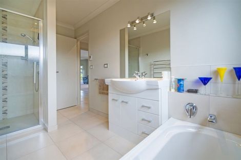 Photo of property in 6 Aquila Drive, Whitianga, 3510