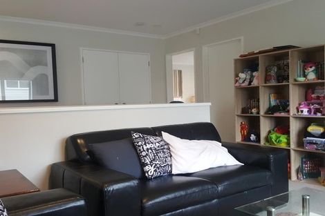 Photo of property in 69 Mackay Drive, Greenhithe, Auckland, 0632