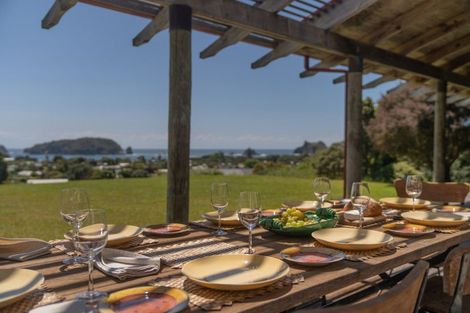 Photo of property in 92 Hahei Beach Road, Hahei, Whitianga, 3591