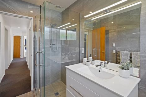 Photo of property in 11 Bishopsworth Street, Hillsborough, Christchurch, 8022