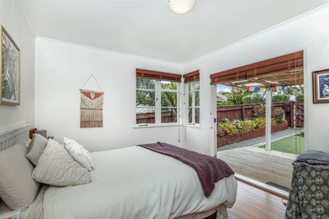 Photo of property in 46 Philomel Crescent, Bayswater, Auckland, 0622