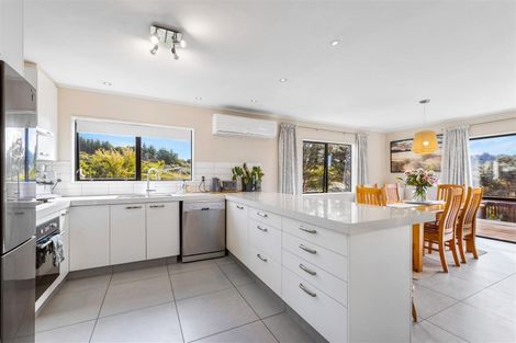 Photo of property in 22a Hammond Avenue, Hatfields Beach, Orewa, 0931