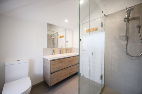 Photo of property in 34 Parr Terrace, Castor Bay, Auckland, 0620