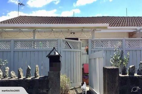 Photo of property in 4/188 Captain Springs Road, Onehunga, Auckland, 1061