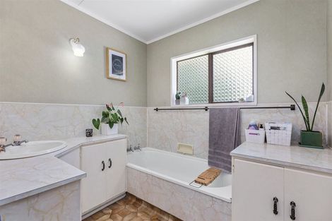 Photo of property in 1568a Old Coach Road, Pukehina, 3186