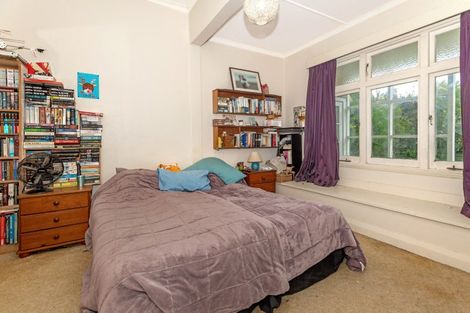 Photo of property in 35 De Lautour Road, Inner Kaiti, Gisborne, 4010