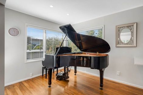 Photo of property in 12 Fordyce Avenue, Sunnyhills, Auckland, 2010