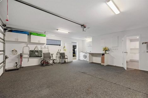 Photo of property in 43 Kingfisher Crescent, Albert Town, Wanaka, 9305