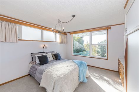 Photo of property in 181 Glenfield Road, Hillcrest, Auckland, 0627
