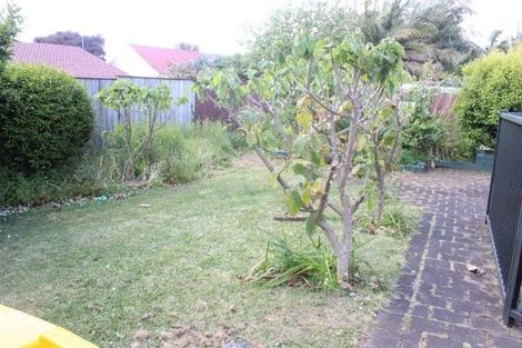 Photo of property in 17 Priestley Drive, Bucklands Beach, Auckland, 2014