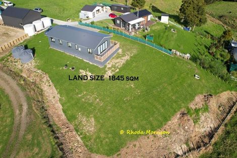 Photo of property in 12 Arahanga Road, Paparoa, 0571