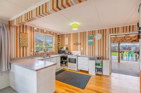 Photo of property in 28 Essex Crescent, Whakatu, Hastings, 4102